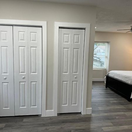 Deluxe Apartment Whit Laundry Tampa Eksteriør bilde