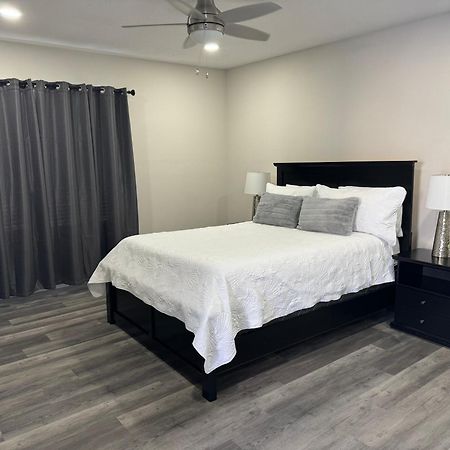 Deluxe Apartment Whit Laundry Tampa Eksteriør bilde