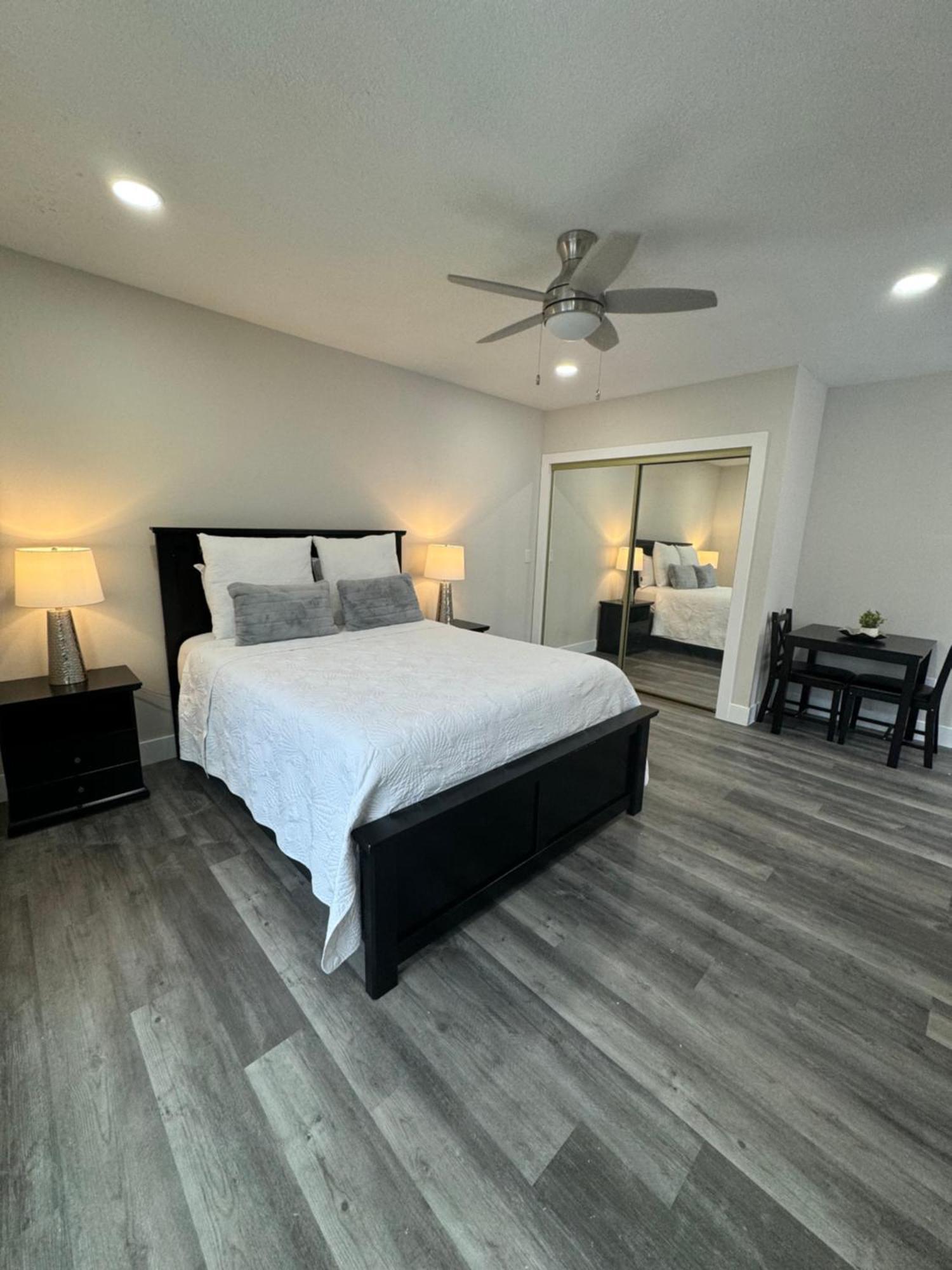 Deluxe Apartment Whit Laundry Tampa Eksteriør bilde