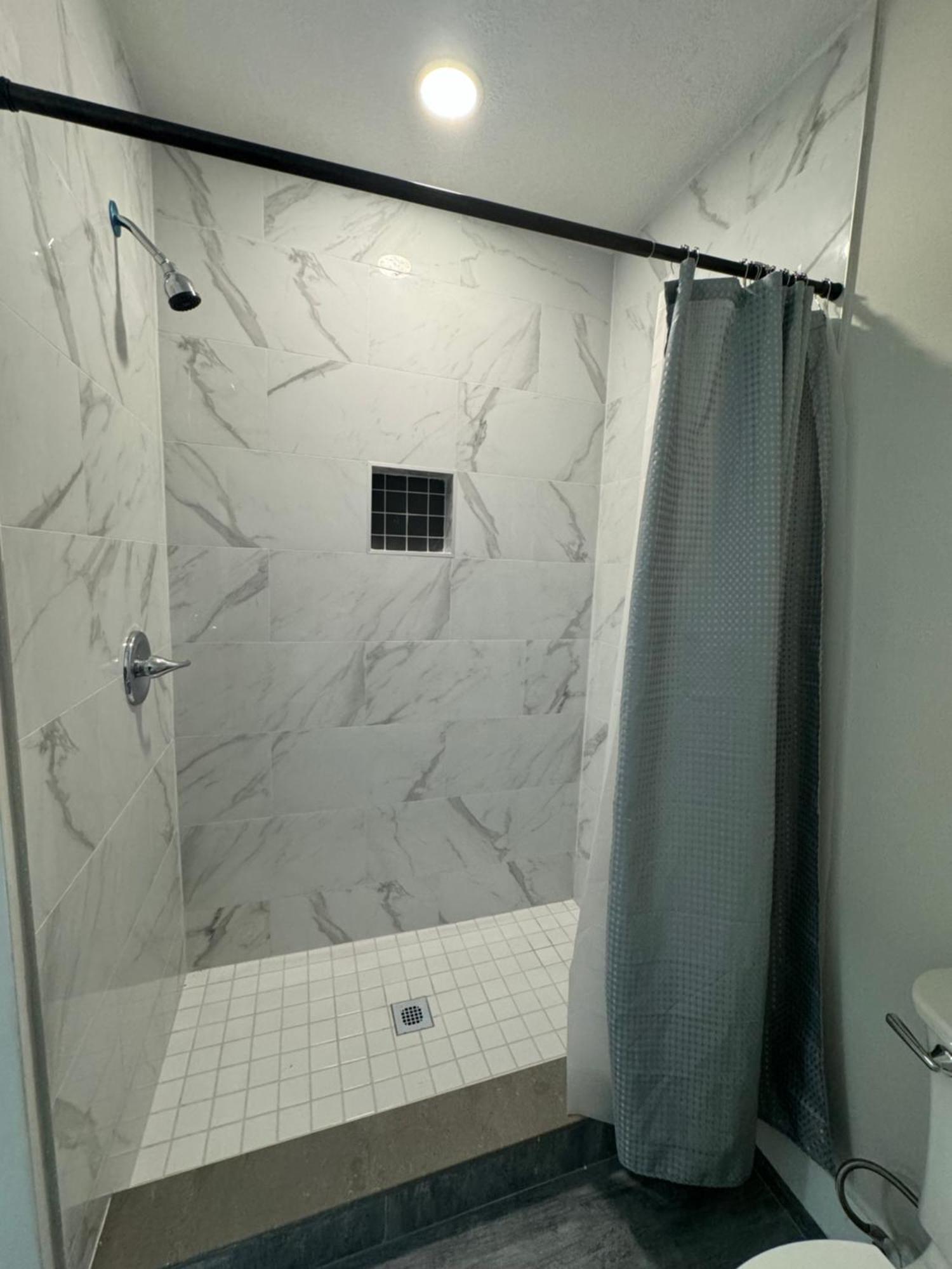 Deluxe Apartment Whit Laundry Tampa Eksteriør bilde