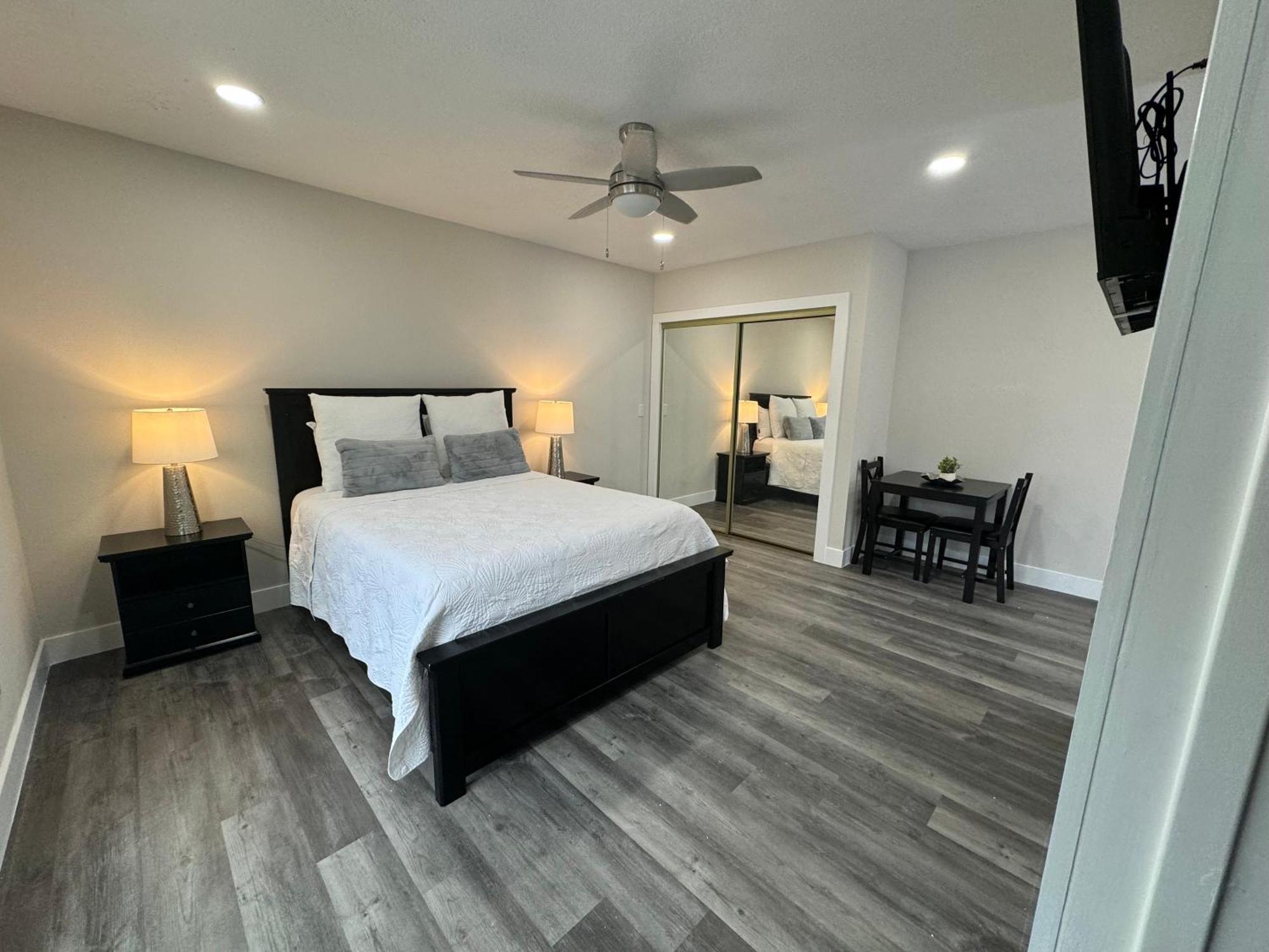 Deluxe Apartment Whit Laundry Tampa Eksteriør bilde