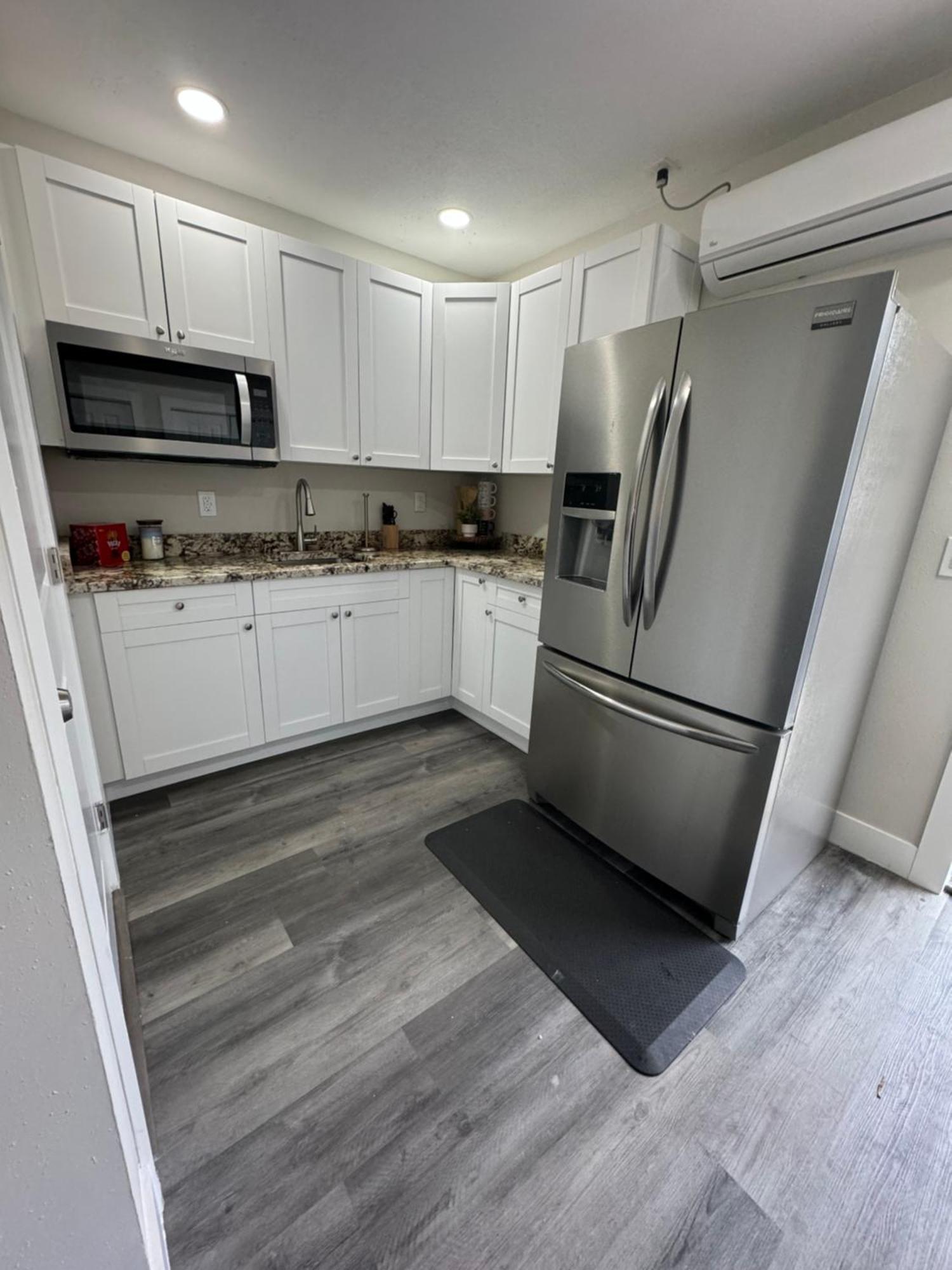 Deluxe Apartment Whit Laundry Tampa Eksteriør bilde